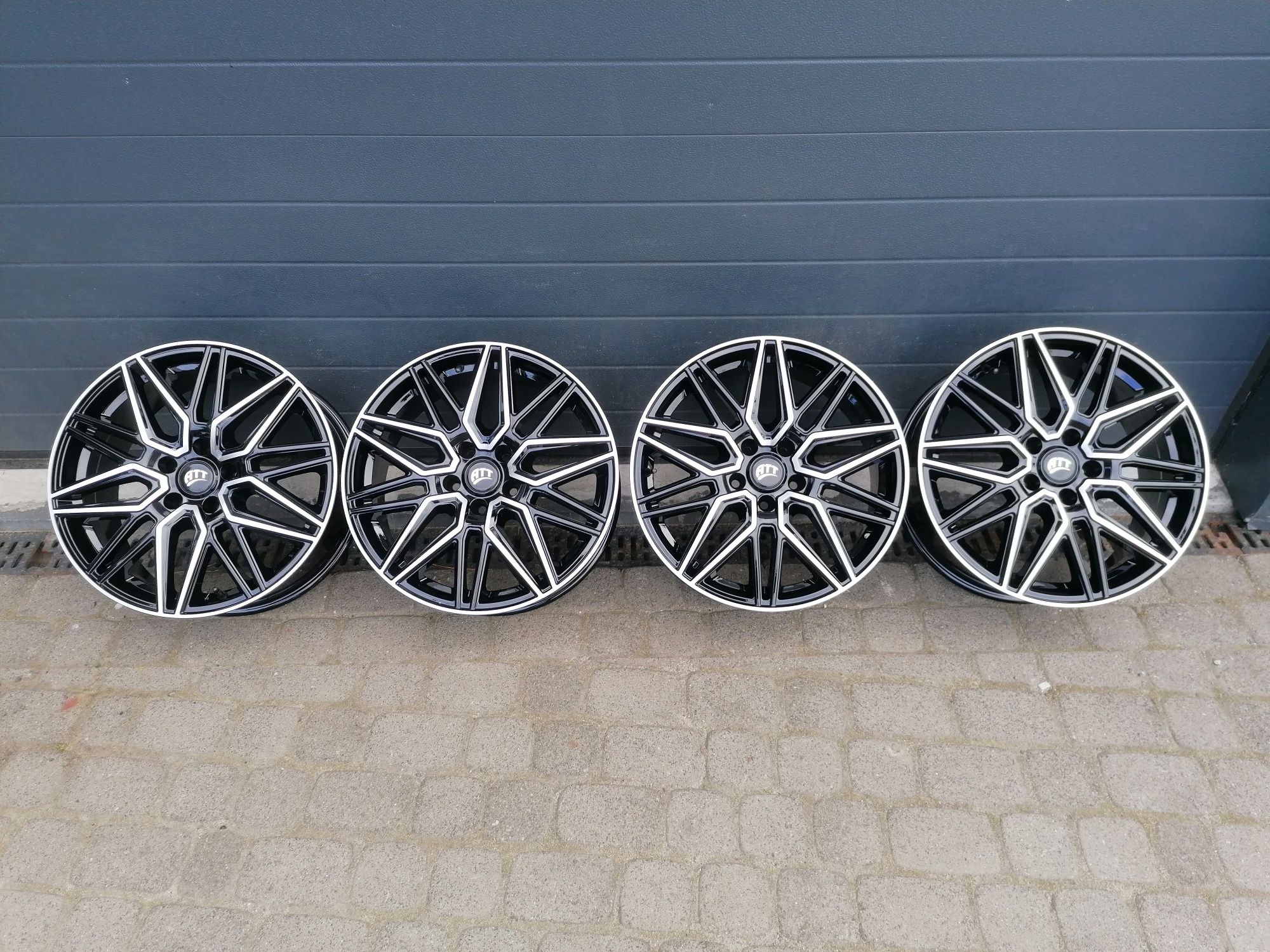 Felgi alu ATT 5x112 18" 7.5J et40 A4B9, A3, S3, Octavia, Leon, Cupra,