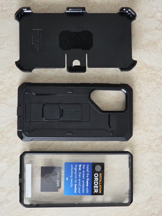 Фірмові чохли на Samsung Galaxy S25 Ultra Spigen Supcase
