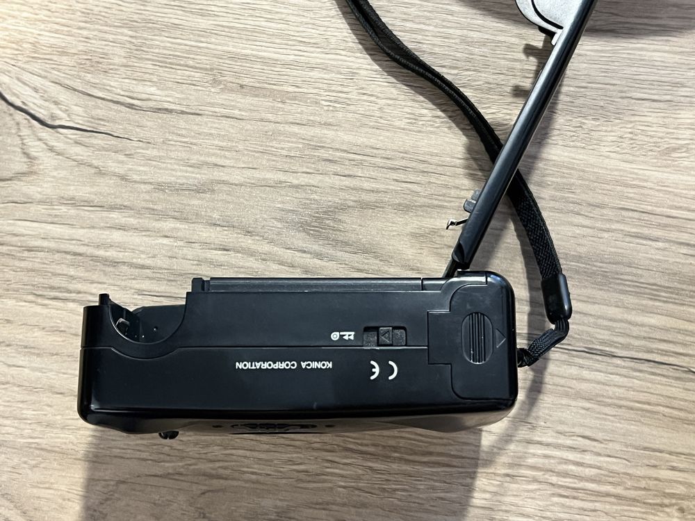 Konica  POP EF 88 фотоаппарат пленочный
