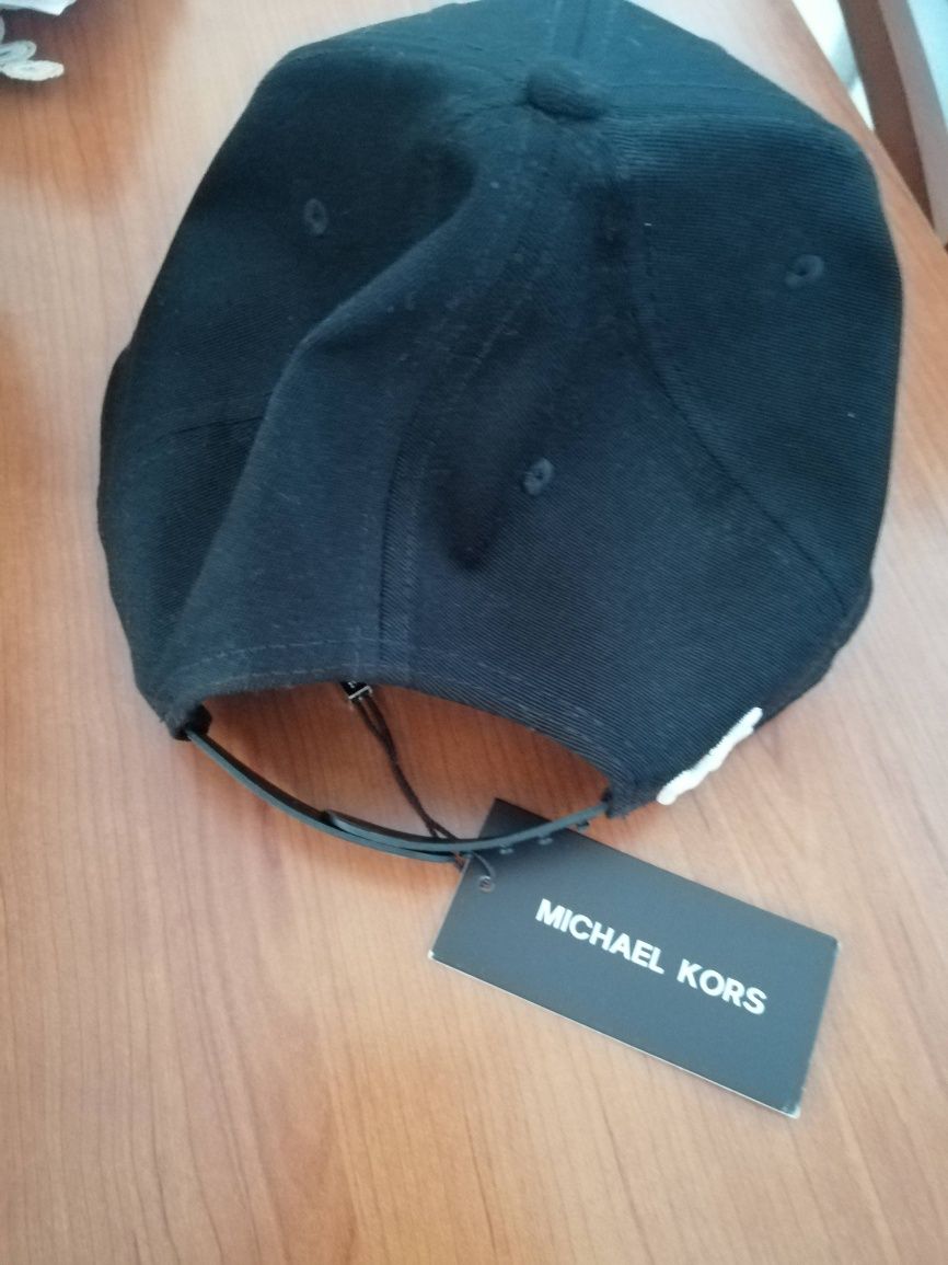 Chapéu da Michael Kors novo ainda com etiqueta