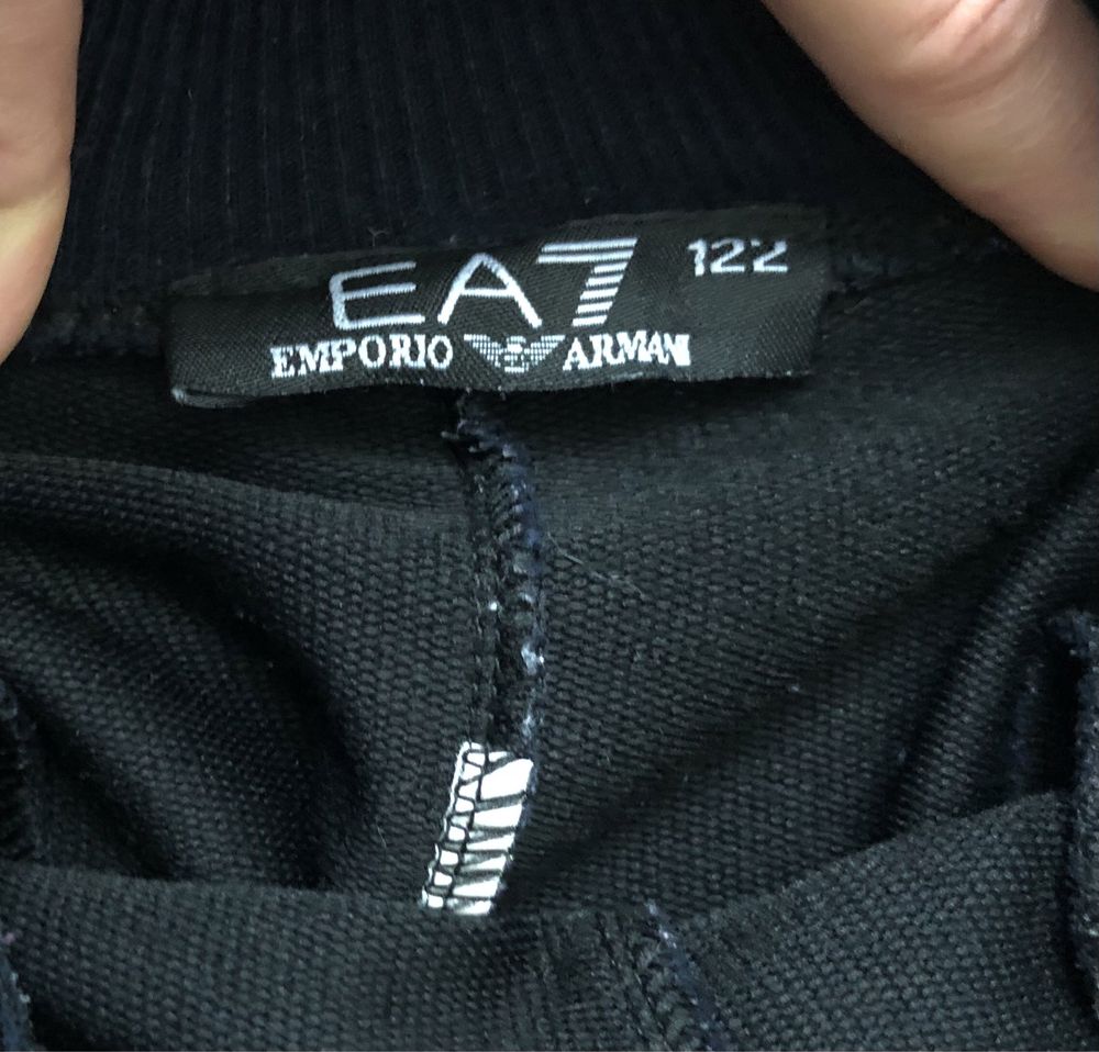 Спортивные штаны Emporio Armani EA7 на мальчика 7 лет