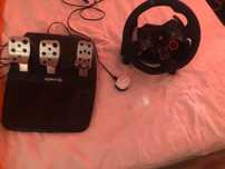 Volante e pedais logitech