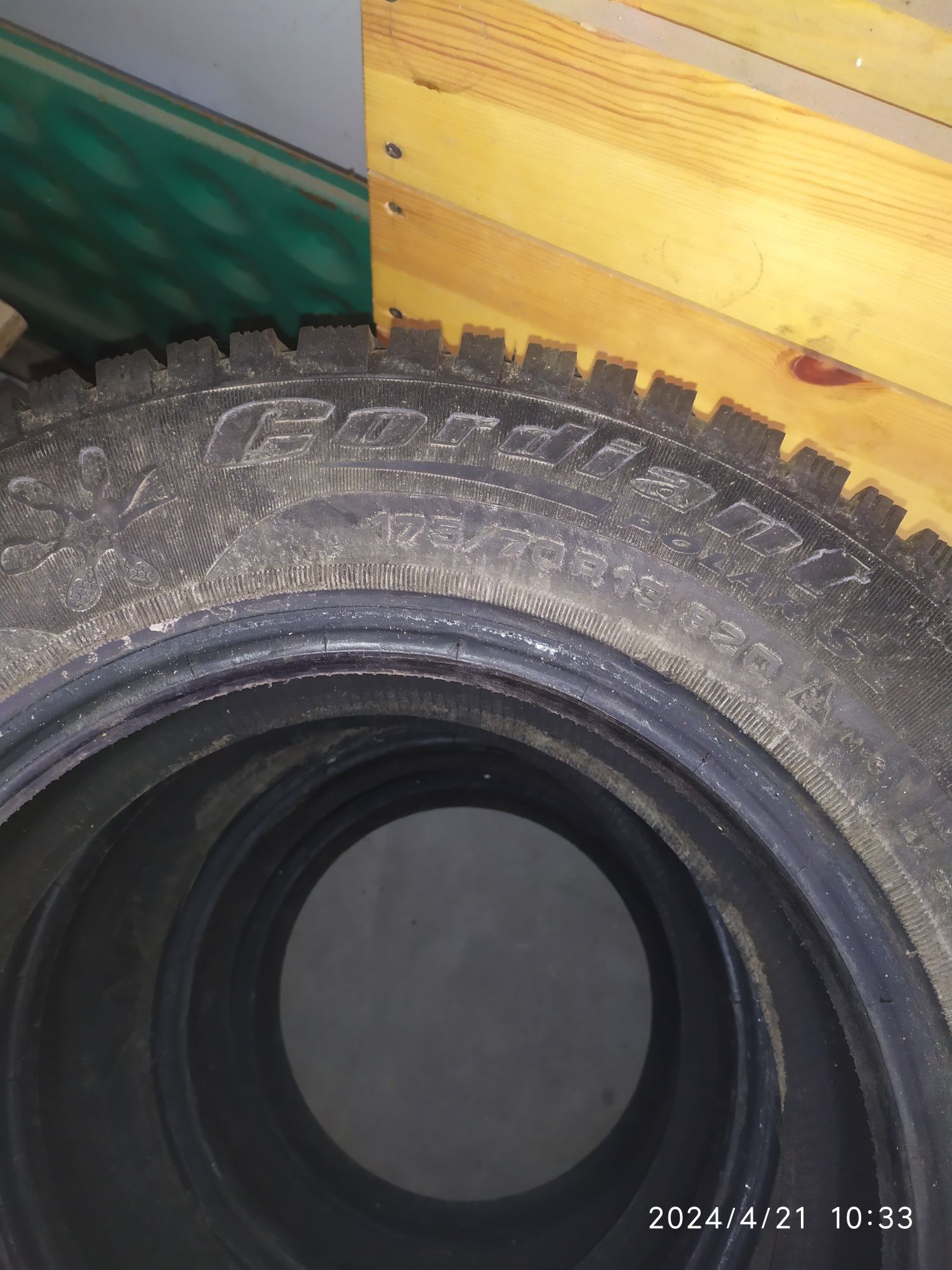 Продам зимові шини 175/70 R13