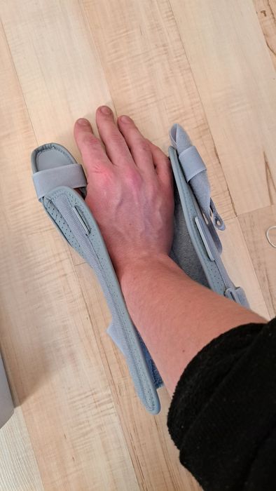 Orteza nadgarstka AM-OSN-U-02