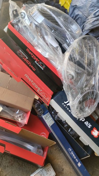 Mercedes E200 Kompresor ANGLIK, nowe części