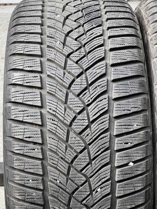 Шины зимние 225/45 и 245/40/R18 Goodyear UltraGripPerfomance