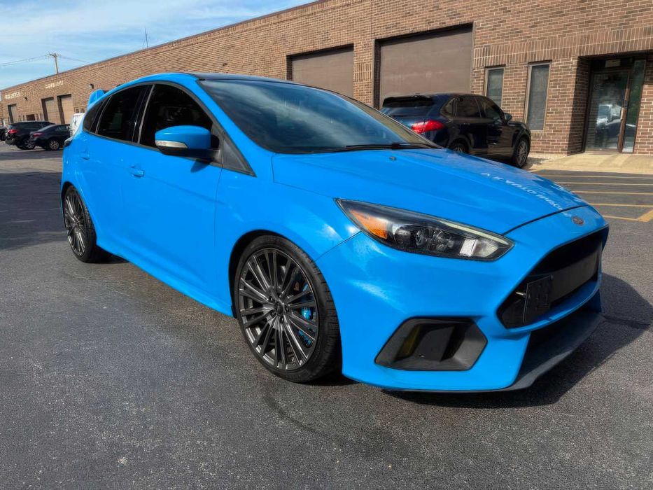 Ford Focus RS      2017