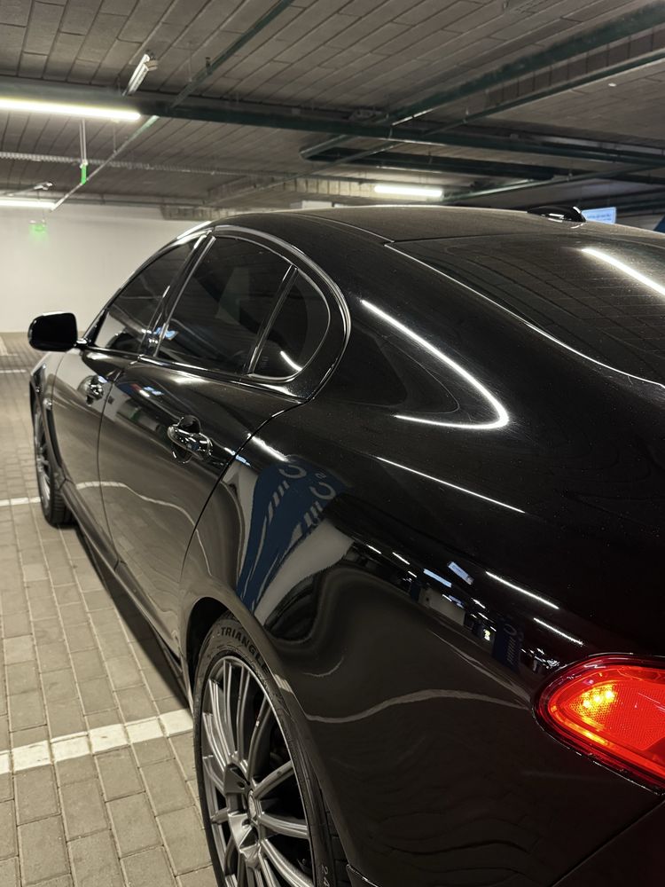 Найтильніший JAGUAR XF 2012 року 3.0 бенз