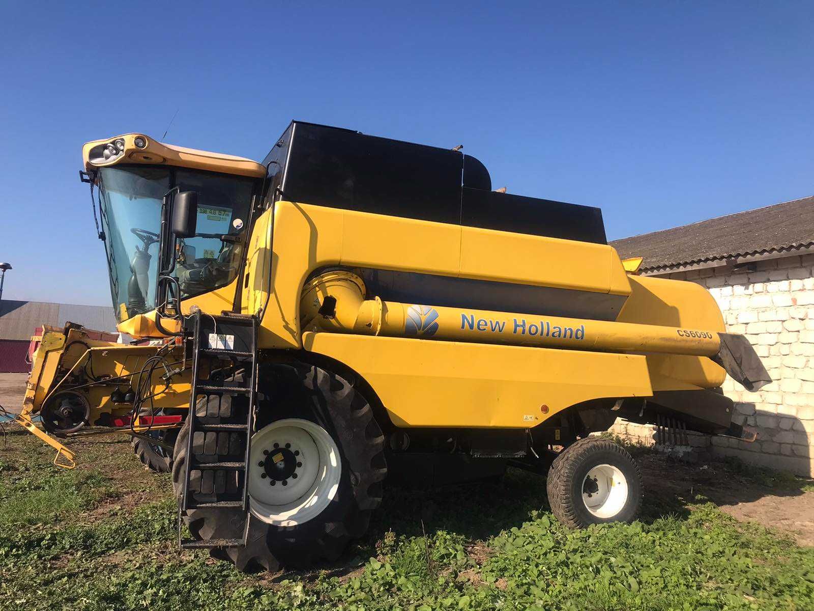 Комбайн зернозбиральний NEW HOLLAND CS 6090