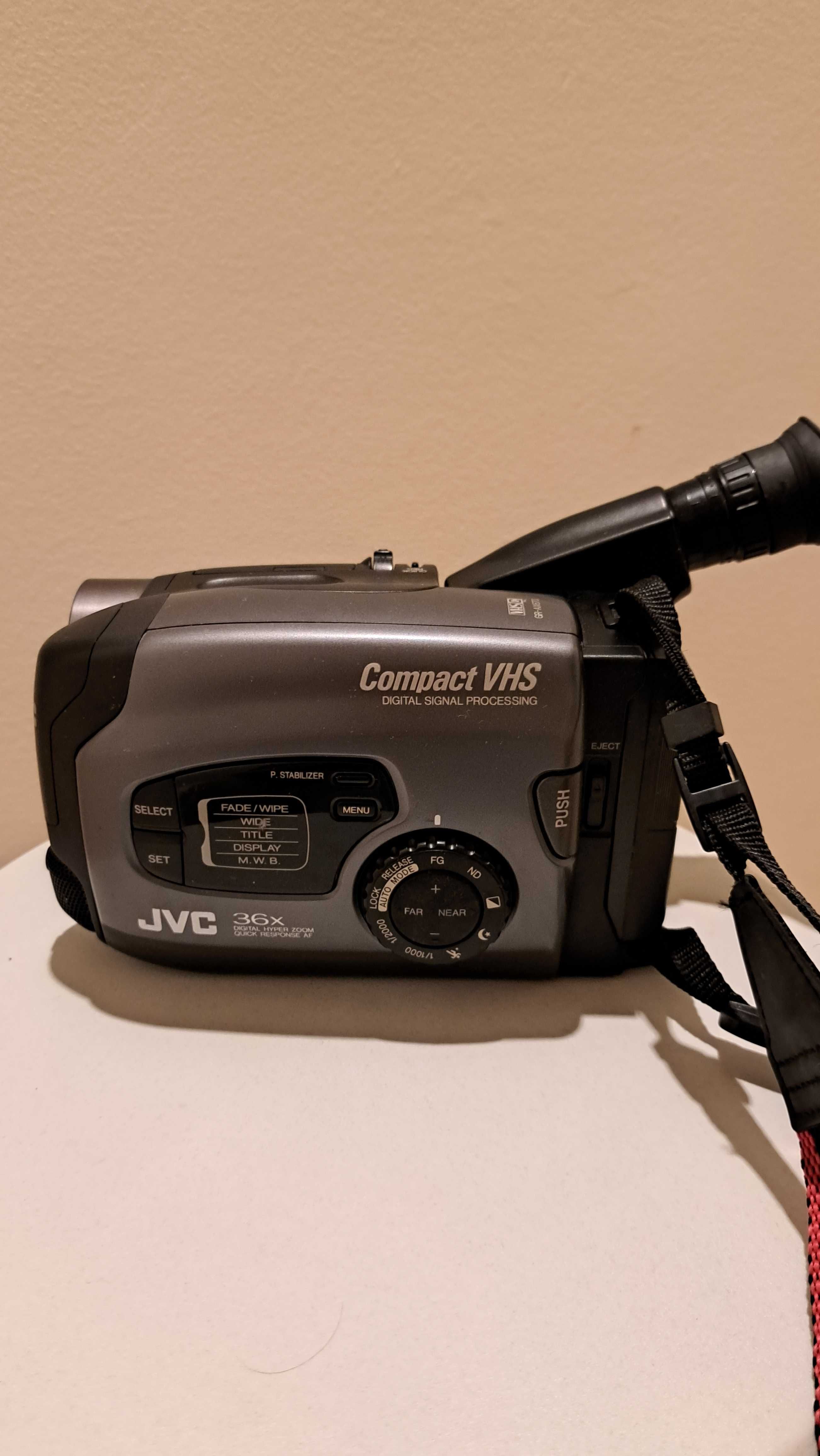 JVC kamera analogowa VIDEOMOVIE  GR-AX670