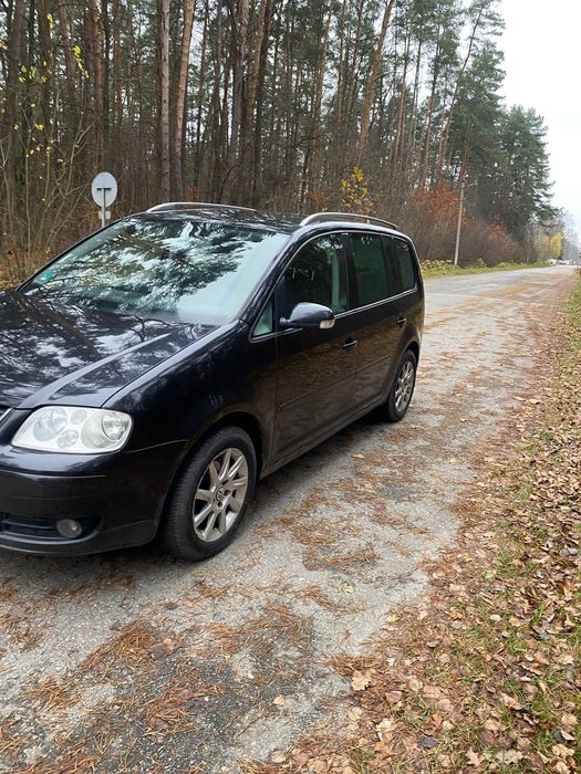 Volkswagen Tauran 2004p