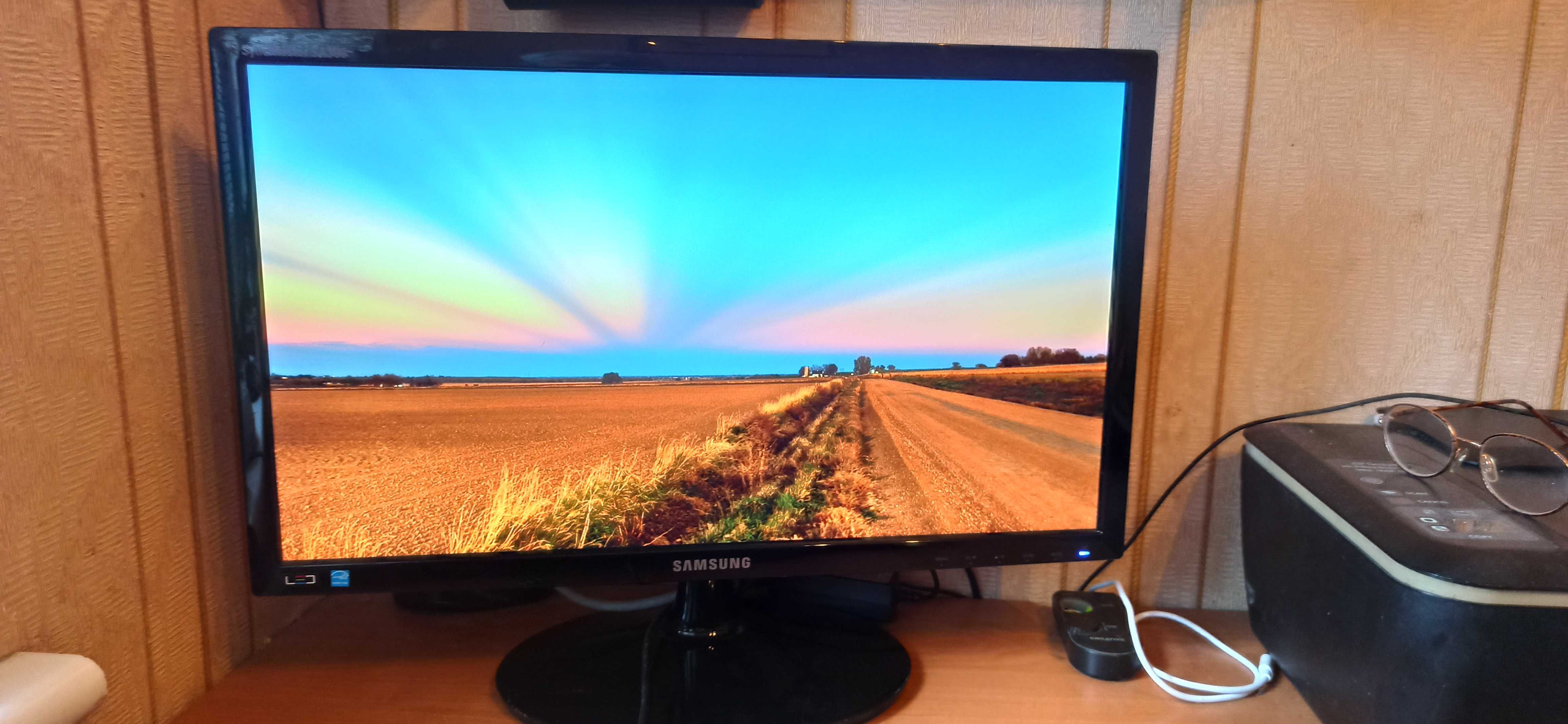 monitor LCD Samsung B1930 kpl