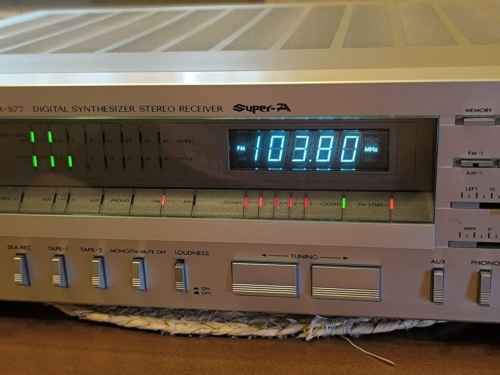 Amplituner JVC R-S77 Super stan