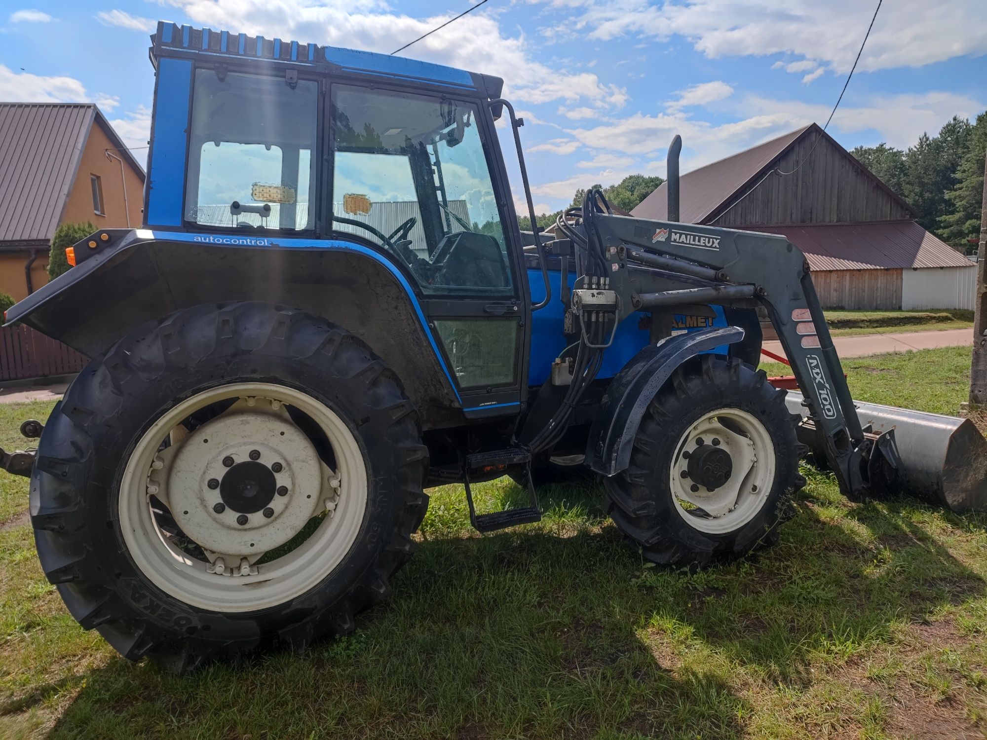 Ciągnik valmet 6000 z turem