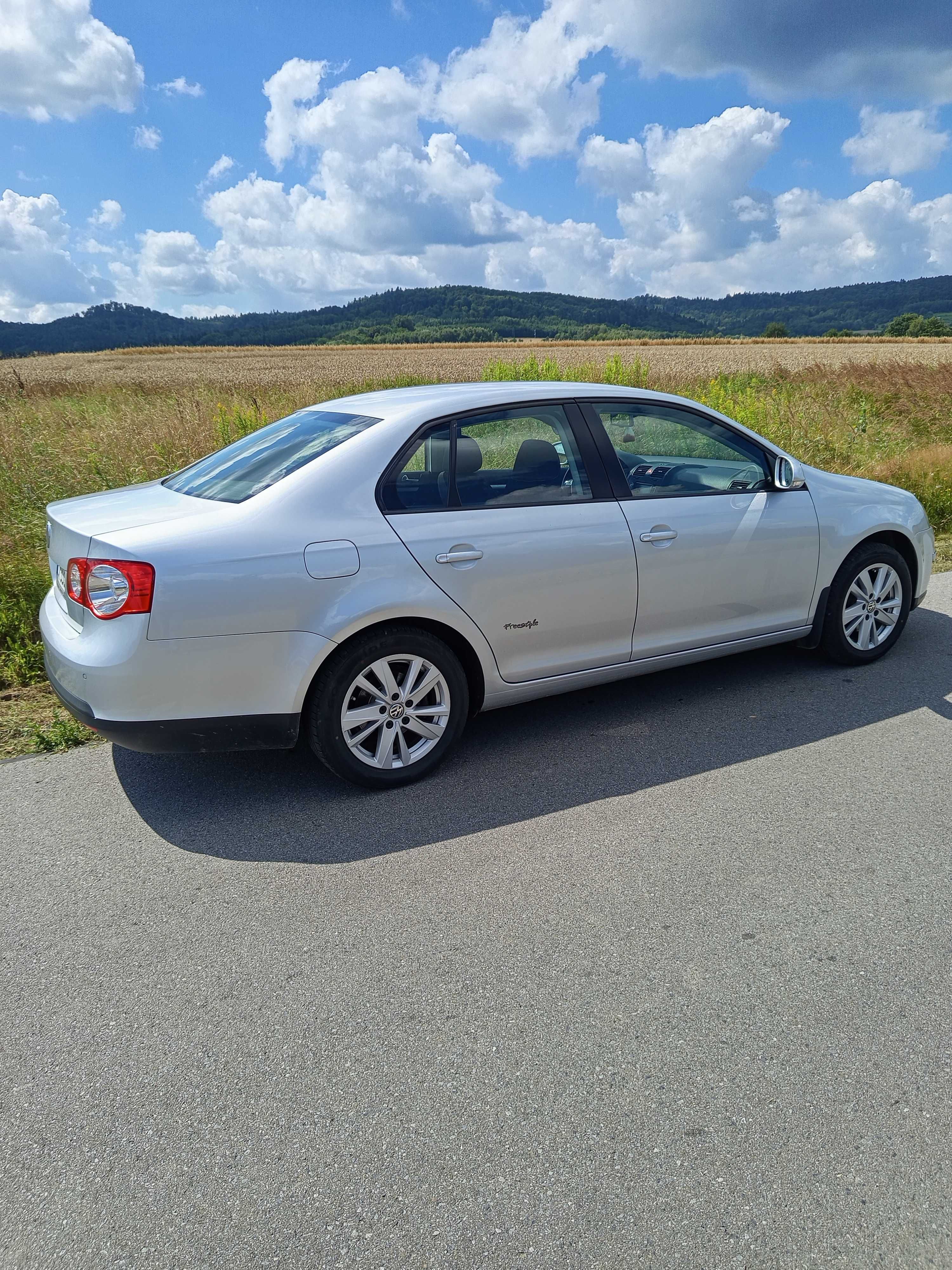 Volkswagen Jetta 16 MPI +  gaz