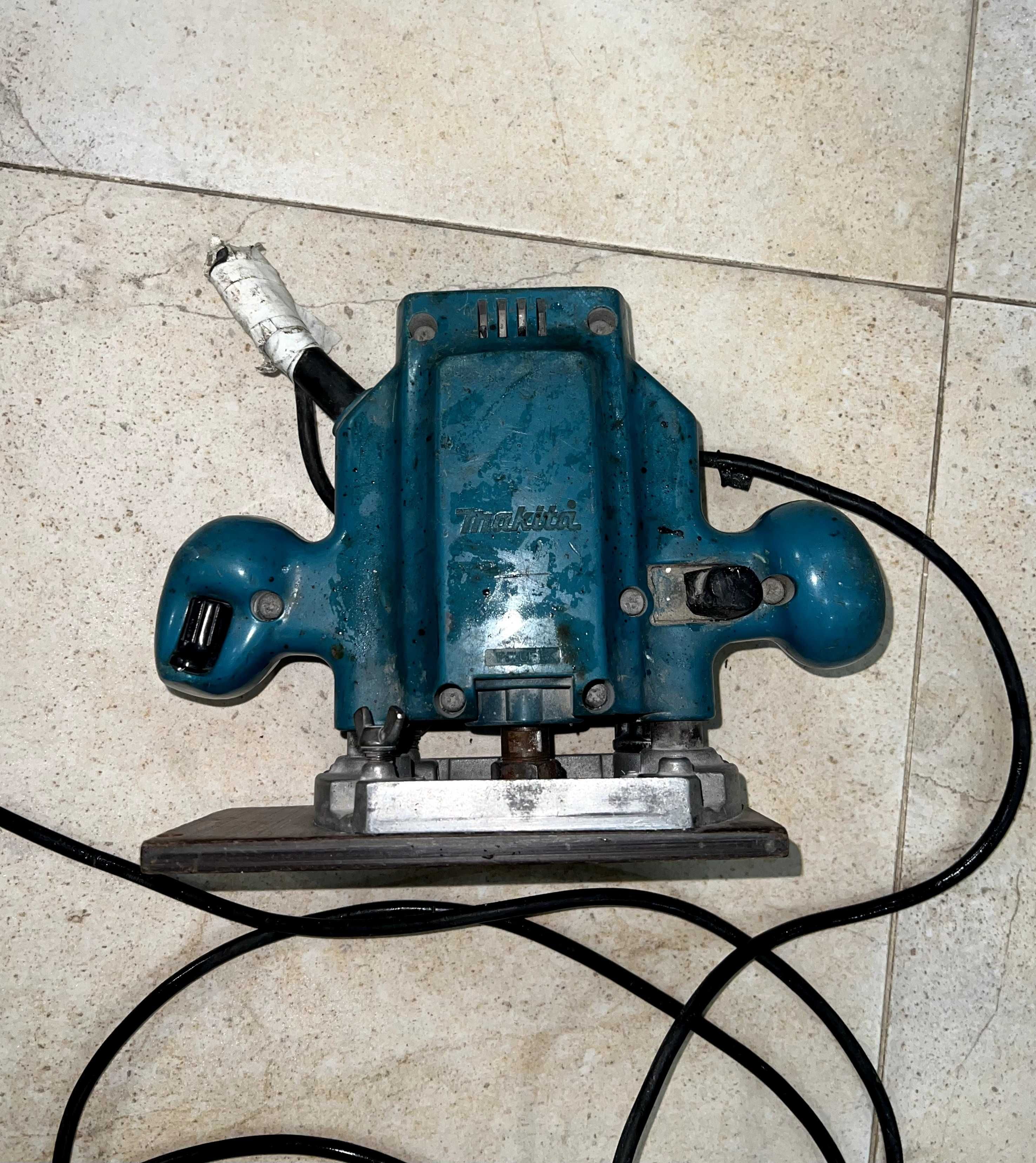 Фрезер makita 3620