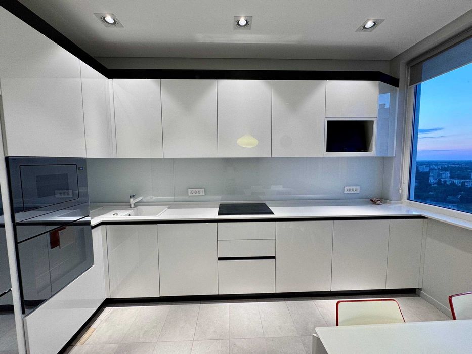 Роскошная 3-спальная квартира в Одессе! Цена снижена!