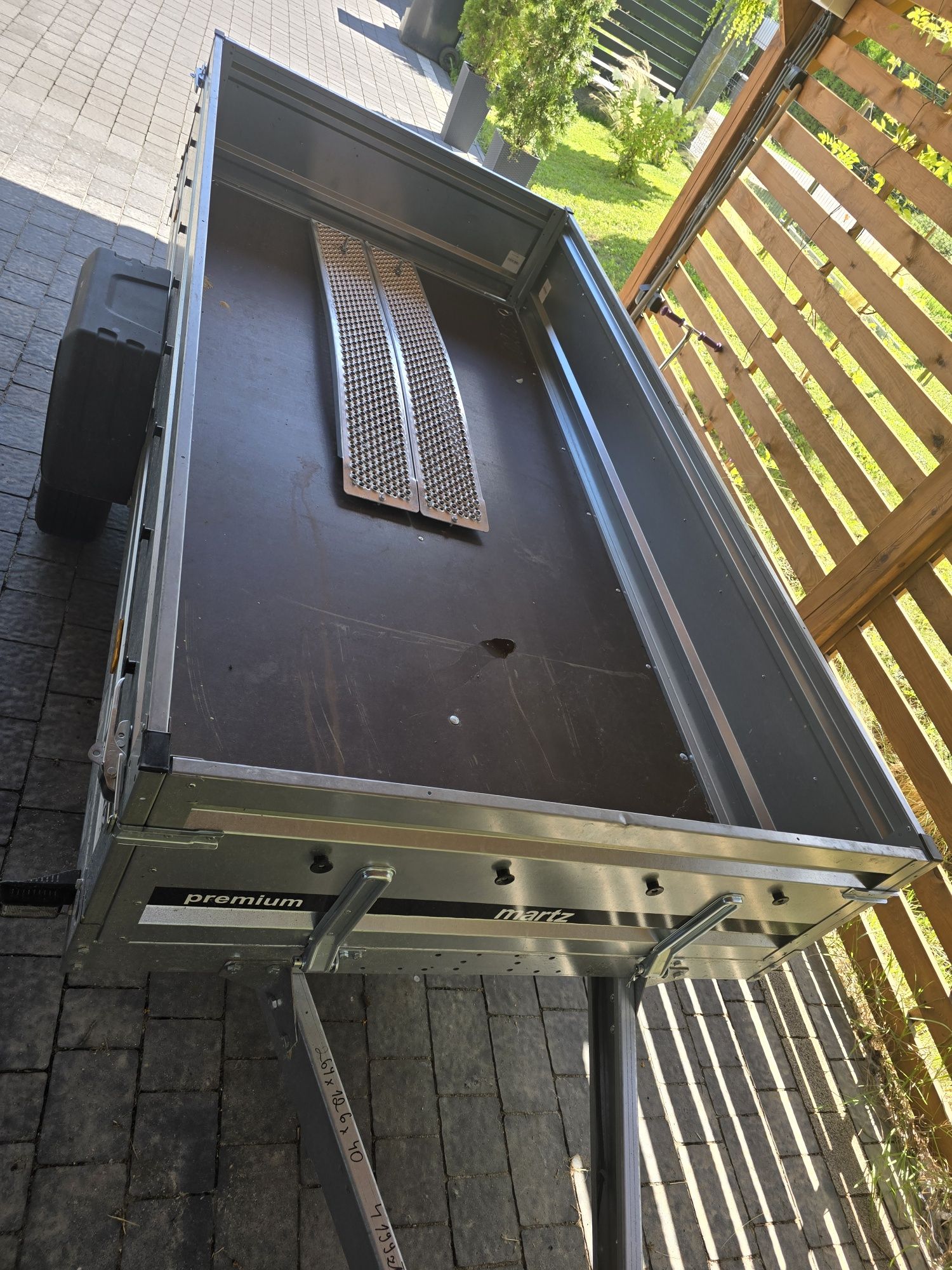 Przyczepa samochodowa Martz Premium 264R DMC 750 Najazdy STAN IDEALNY