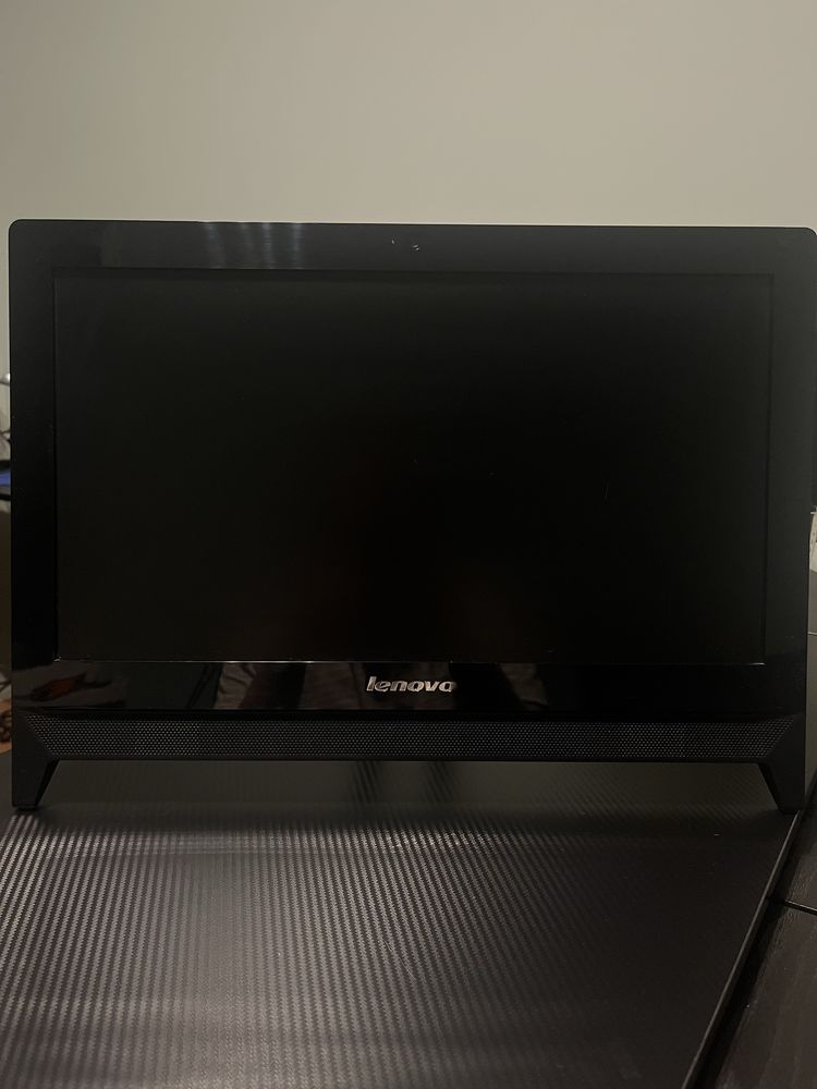 Komputer Lenovo C20-00 19,5 SSD 256gb AiO