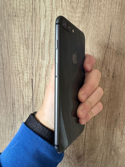 iPhone 8 Plus 64GB Space Gray