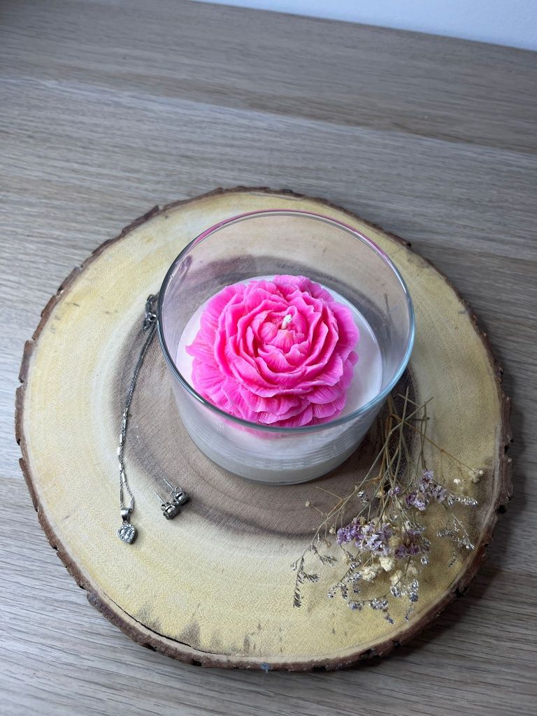 Naturalna świeca sojowa w szkle handmade kwiat róża peonia