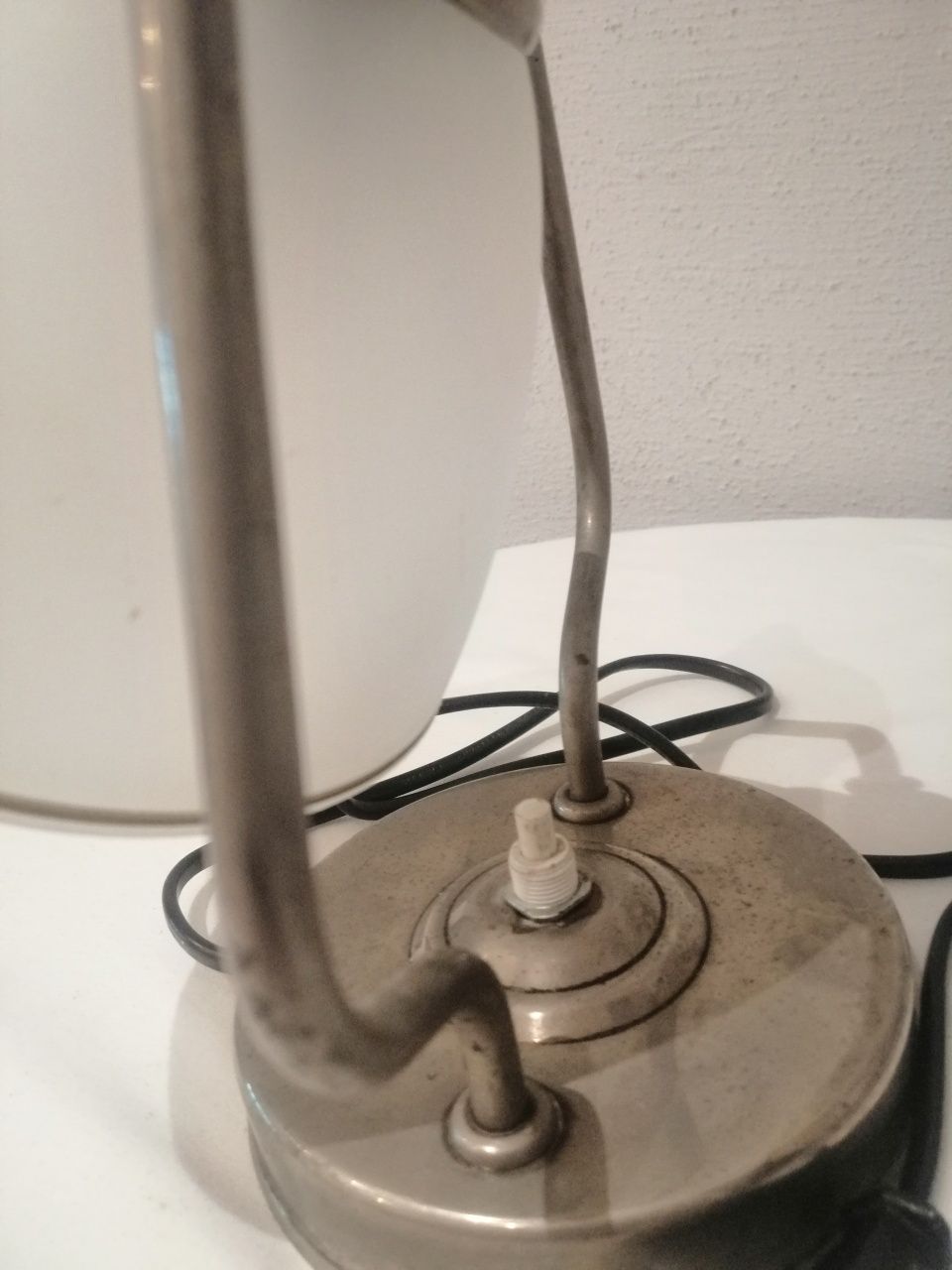 Stara działająca lampka