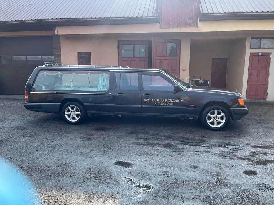 Karawan Pogrzebowy Pilato