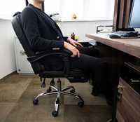 Komfortowy fotel biurowy z podnóżkiem eko skóra regulowany