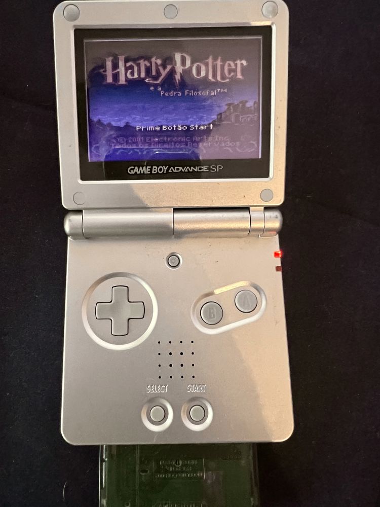 Gameboy advance sp com carregador e jogos