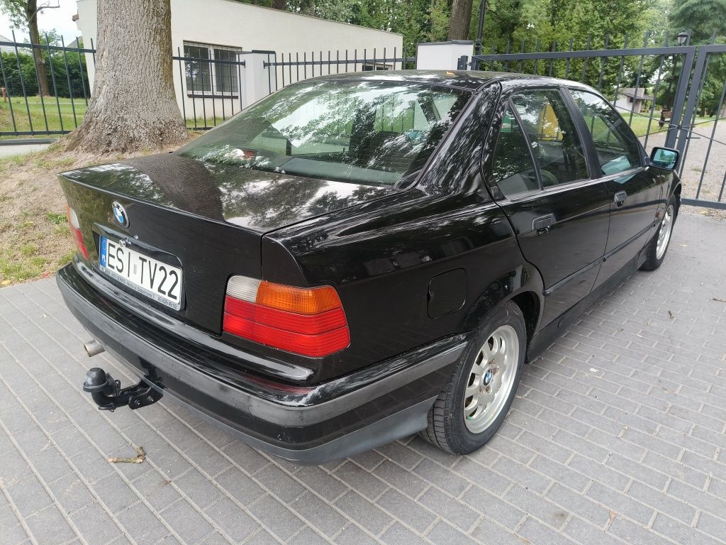 BMW Serii 3 E36 Sedan 1995r 1.6 Benzyna Stan BDB