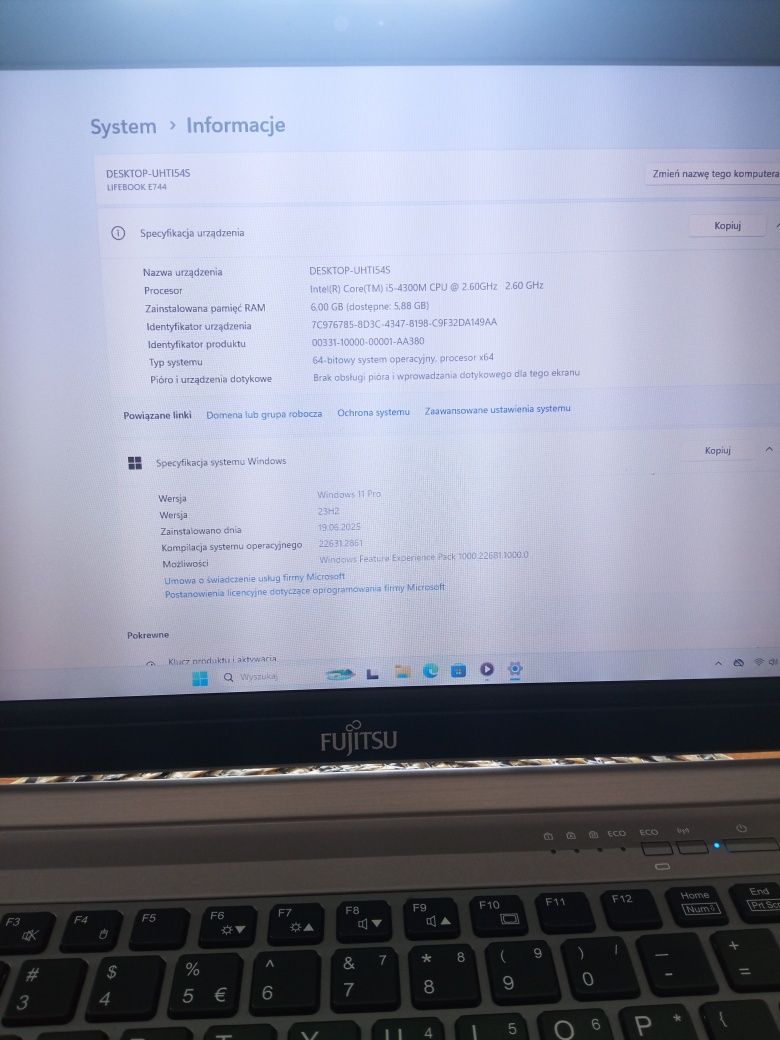 Fujitsu lifebook e744 i5 SSD