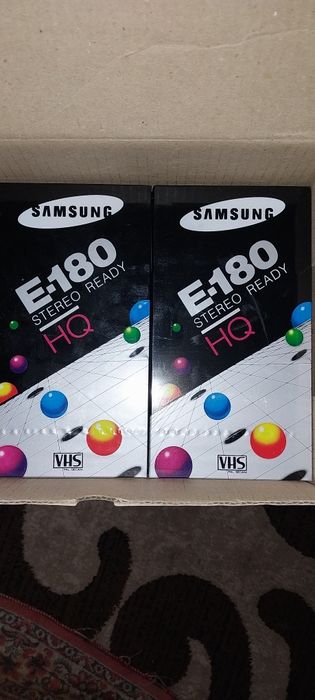 Відеокасети Самсунг