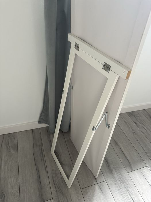 Lustro białe stojące