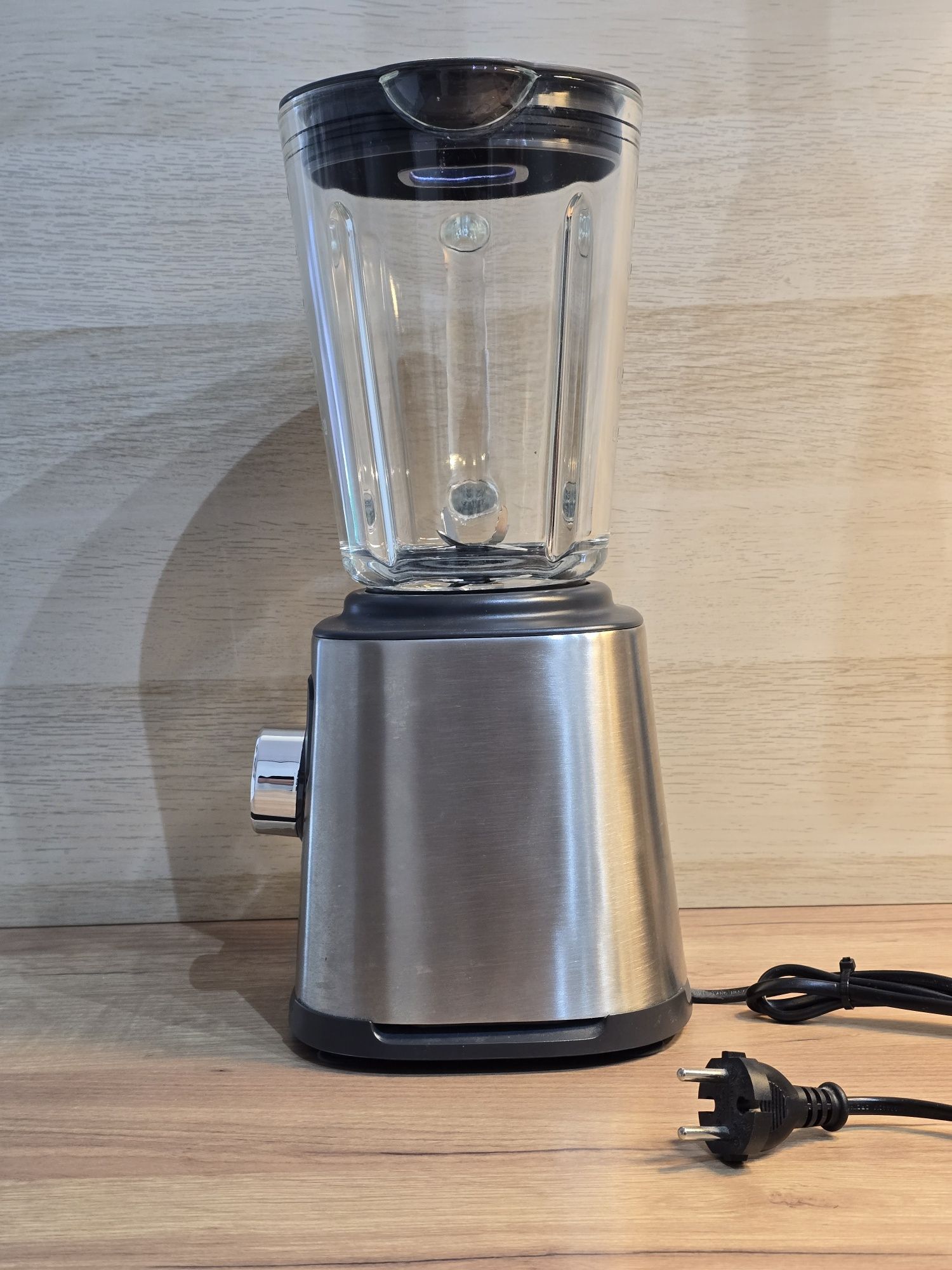 Blender kielichowy Tefal Perfectmix+ BL871D 1200W – mocny i niezawodny