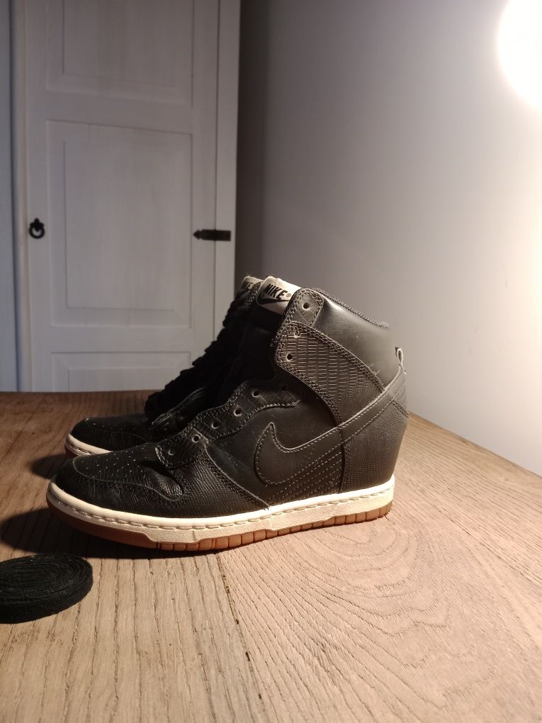 Nike dunk skin hi