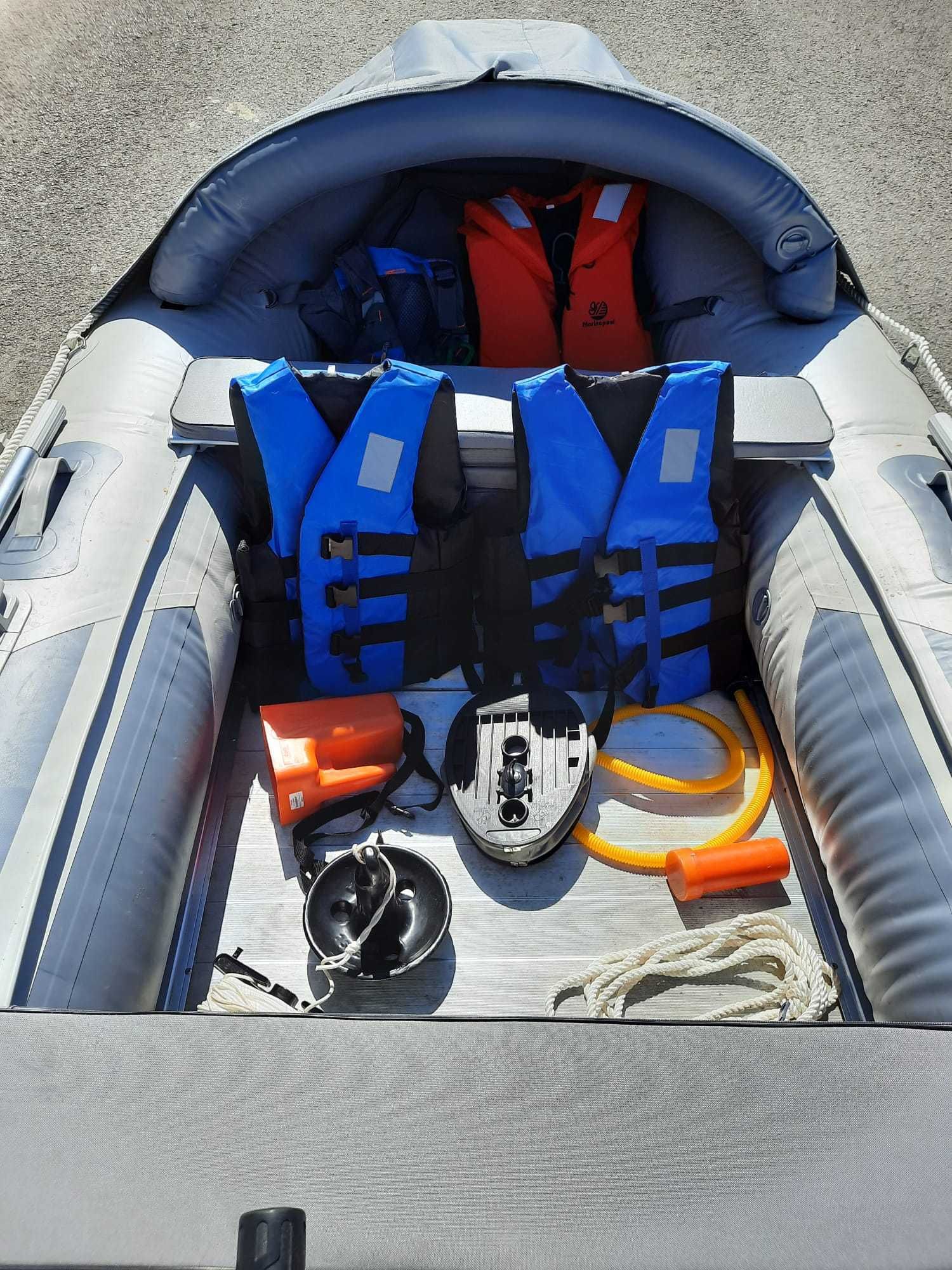 Barco Insuflável + Motor + Atrelado