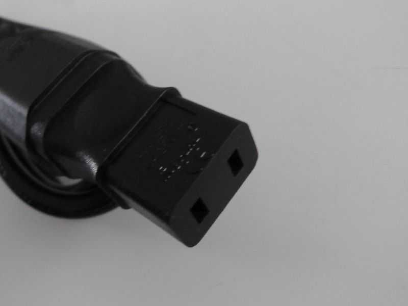 Kabel przewód zasilania do Roland keyboard syntezator Revox