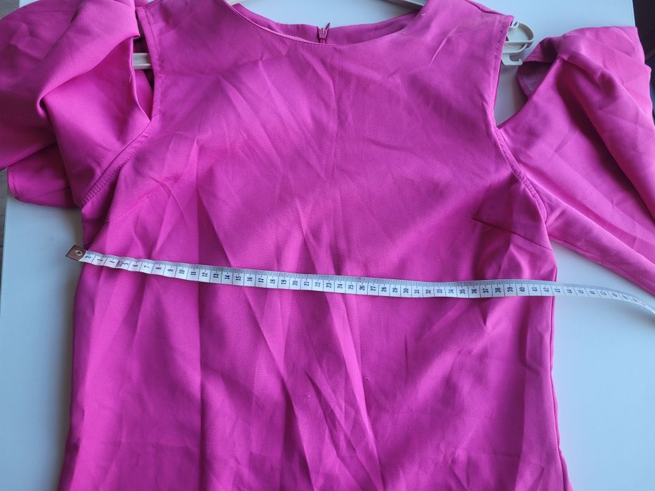 Różowa sukienka na każdą okazję 36