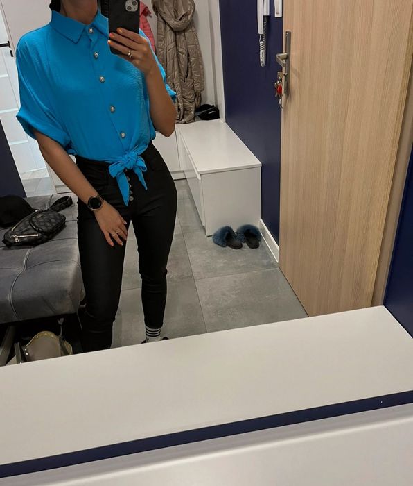 Bluzka wiązana New Collection  r.uni