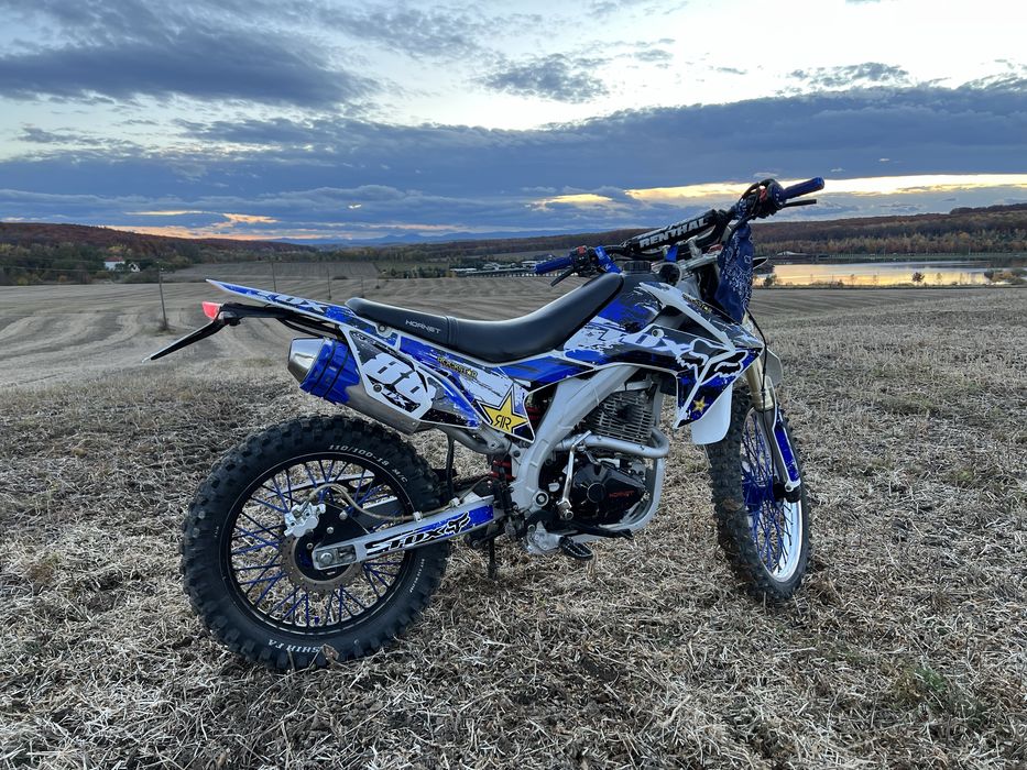Мотоцикл HORNET DAKAR PRO 250 на доках . Торг присутній