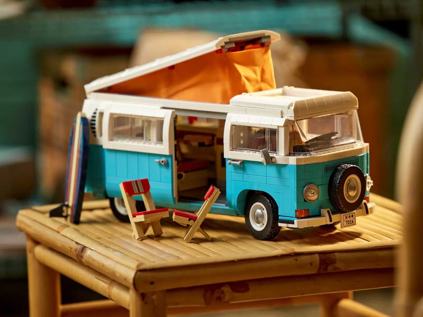 LEGO Volkswagen T2 Camper Van (10279)
