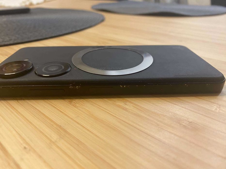 Asus zenfone 10 działa jak nowy  8GB/256GB