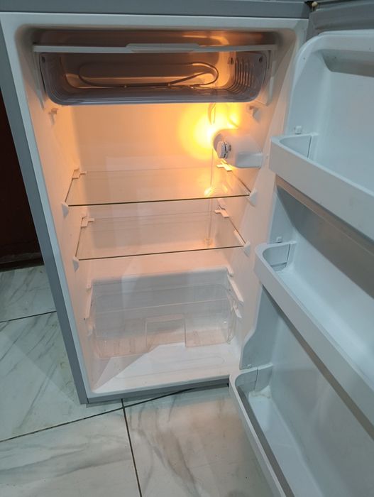 Холодильник Ardesto 85см.Недорого