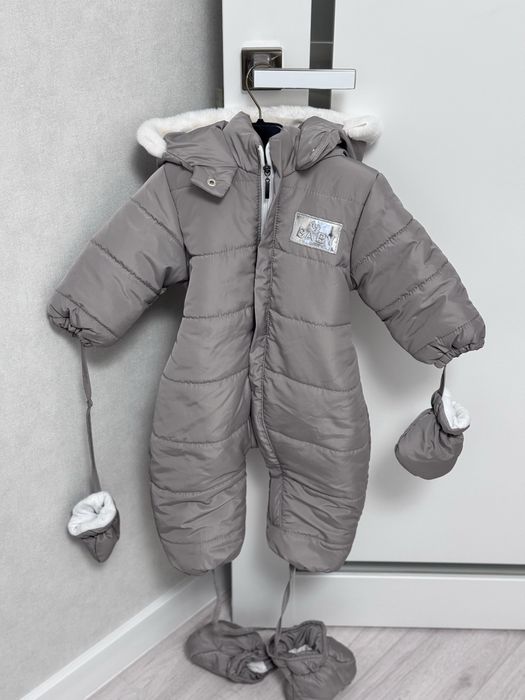 Зимовий комбенізон 80 розмір.