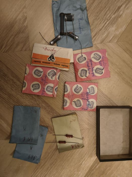 Opory PRL różne moce