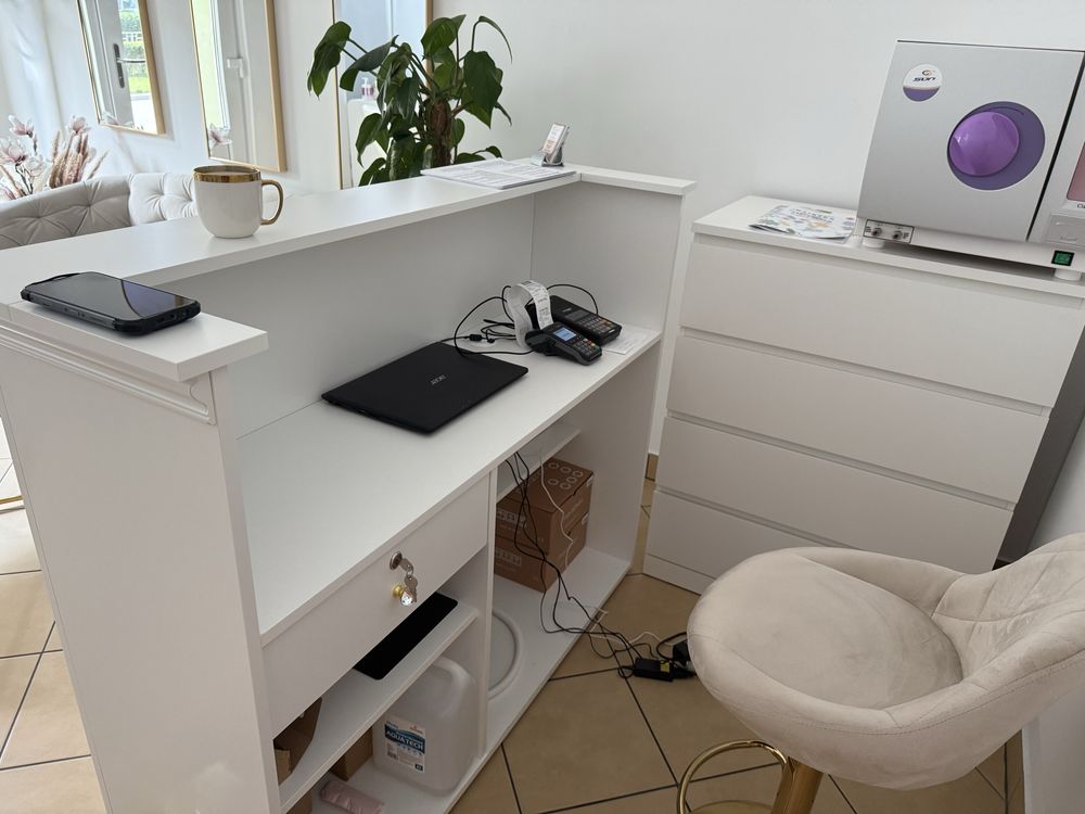 Sprzedam nowa lade recepcyjną