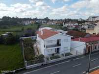 Moradia T5 para venda em Febres