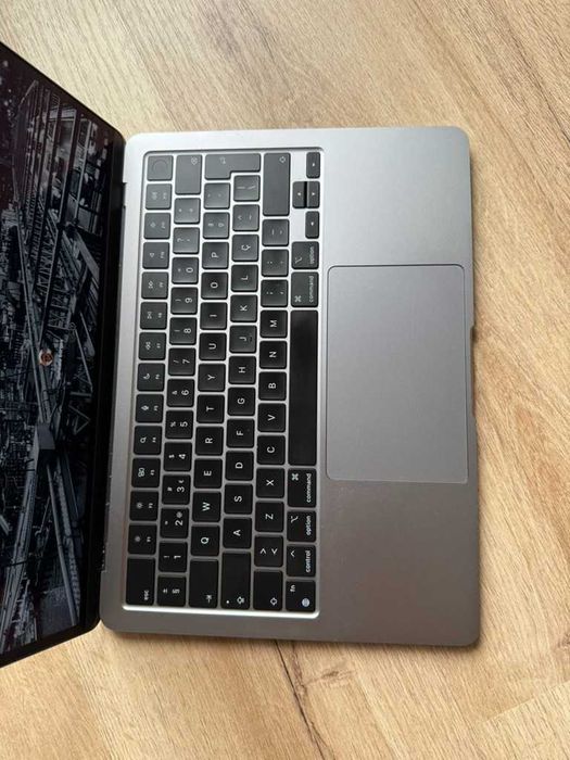 Apple Macbook Air 13" M2