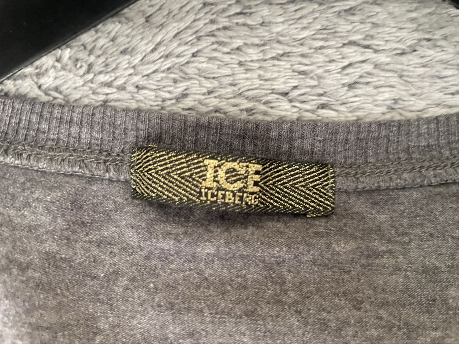 Продам кросівки, сапоги, шкіряні брюки, кофту.