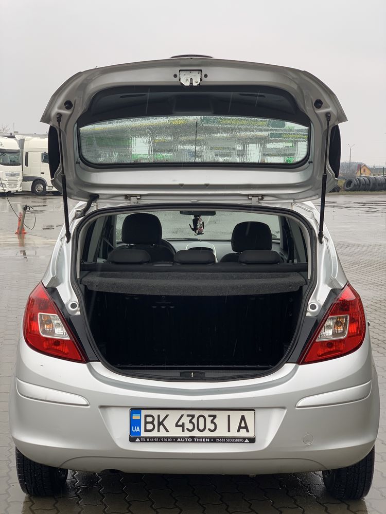 Opel Corsa D 1.3 дизель